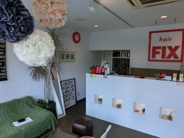 hair FIX 店内の受付